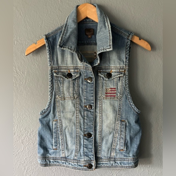 Reuse | denim | vest | embroidered | American Flag | M - Picture 1 of 11